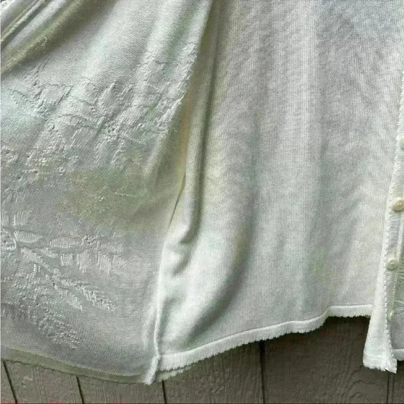 Alfred Dunner Womens Long Sleeve Floral Cardigan Ivory Size Large ZP-9643 - Picture 3 of 7